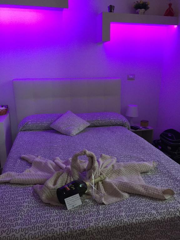 Petros Room Camere Салерно Екстер'єр фото