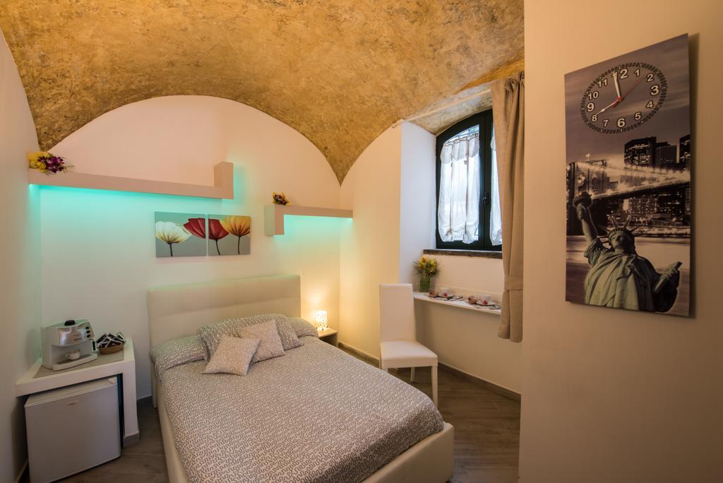 Petros Room Camere Салерно Екстер'єр фото